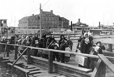 Ellis Island, 1902